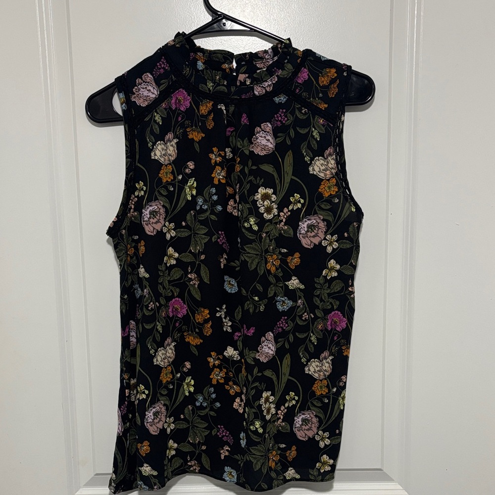 LOFT Black Floral Ruffle-Neck Sleeveless Camisole